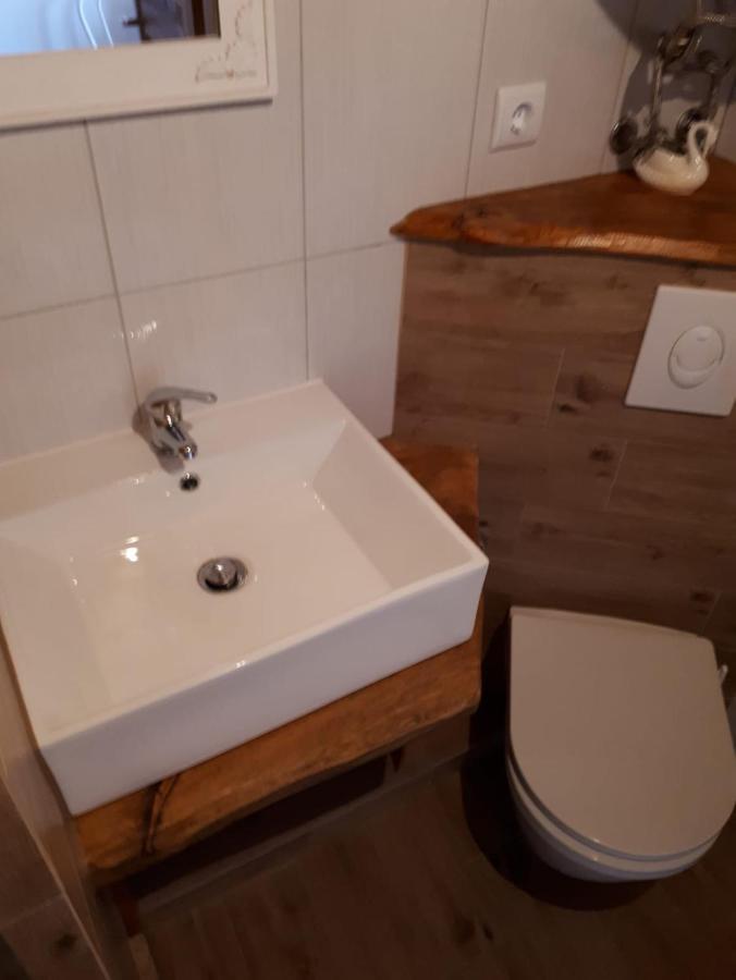 Amanda C Apartment Стариград-Пакленица Екстериор снимка